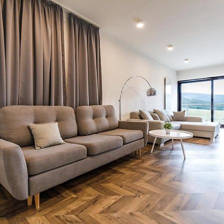 Mountain View Apartment By Mountain Ways Loučná pod Klínovcem Buitenkant foto